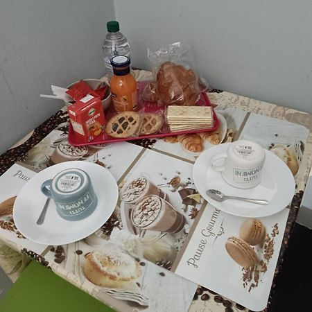 Hotel Ded 1 Checkin A Richiesta Parma Esterno foto