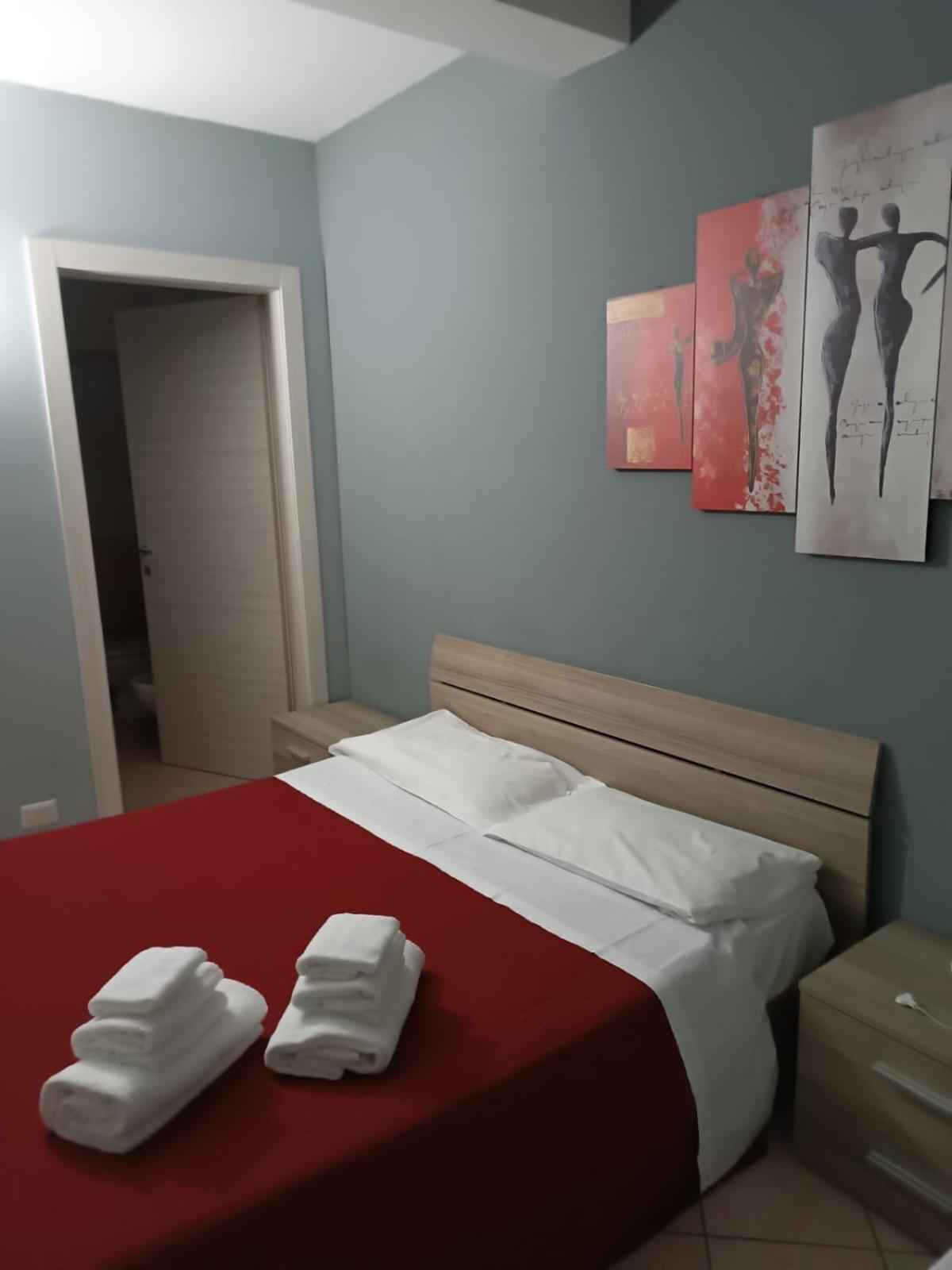 Hotel Ded 1 Checkin A Richiesta Parma Esterno foto